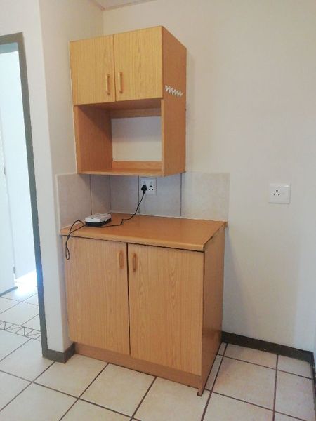 1 Bedroom Property for Sale in Kannoniers Park North West